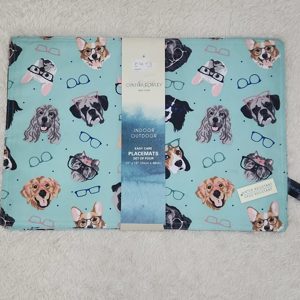 Cynthia Rowley Easy Care Indoor /Outdoor Placemats
